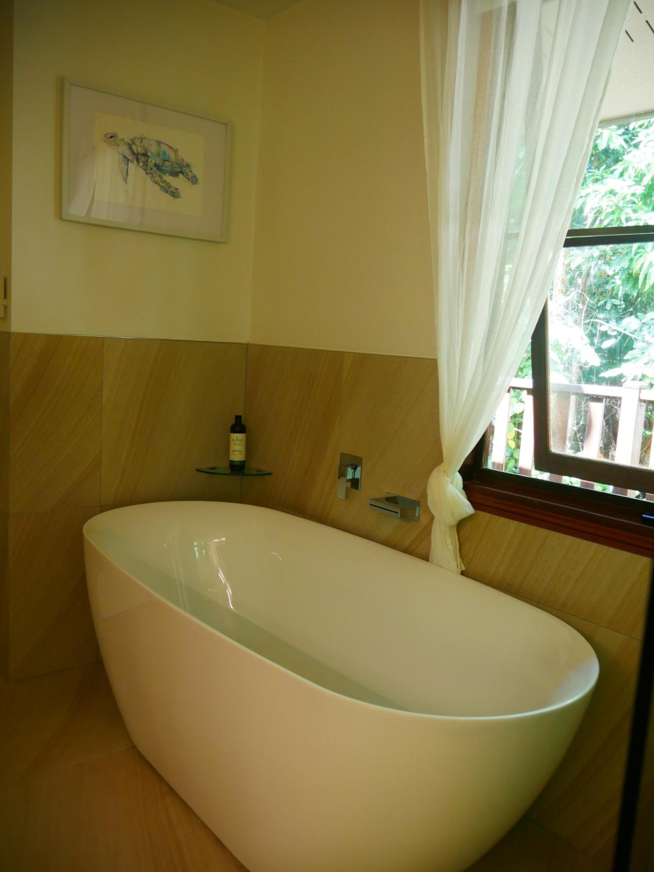 Fairy Falls - romantic Daintree Rainforest retreat with enchanting waterfall