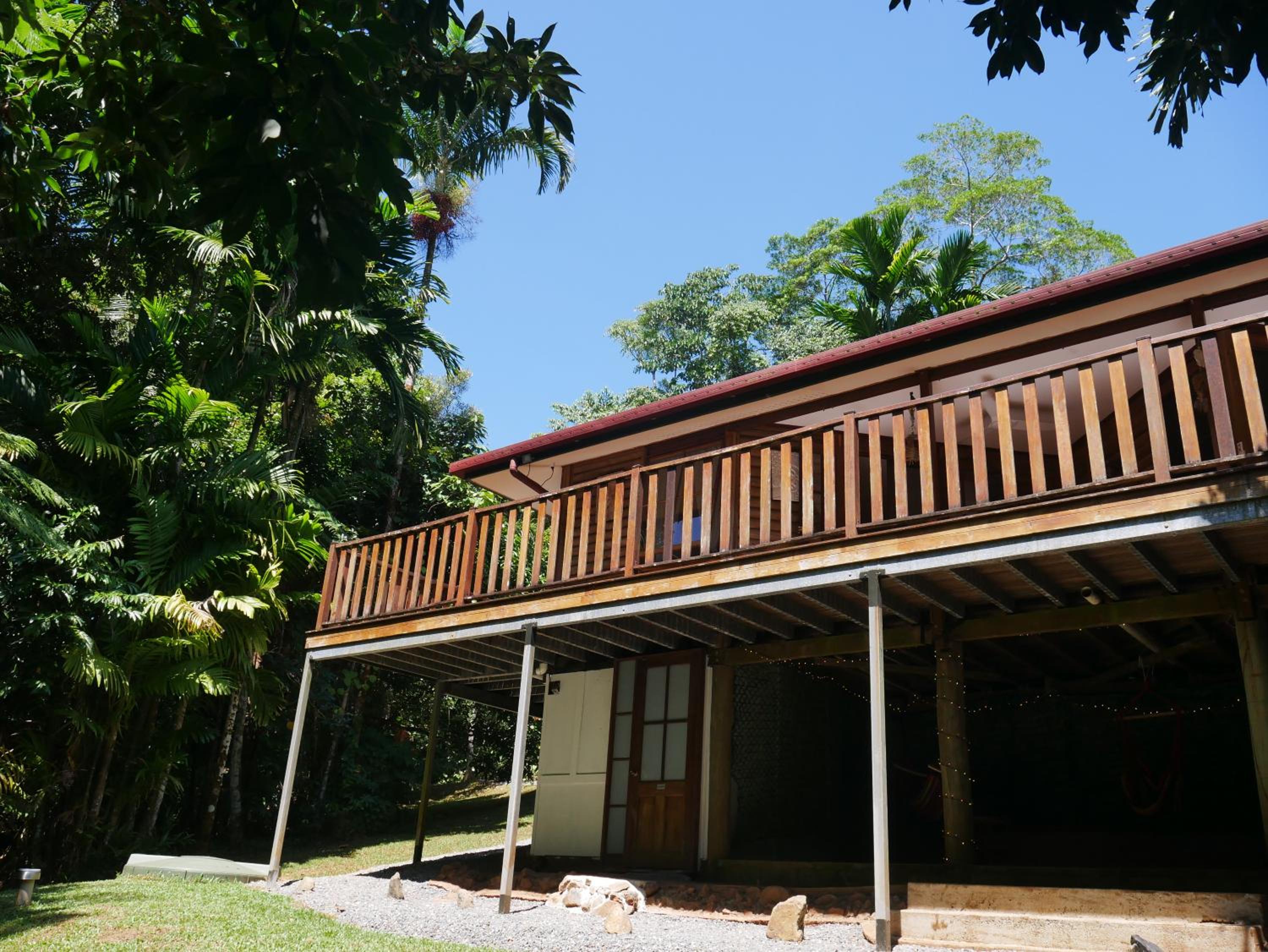 Fairy Falls - romantic Daintree Rainforest retreat with enchanting waterfall