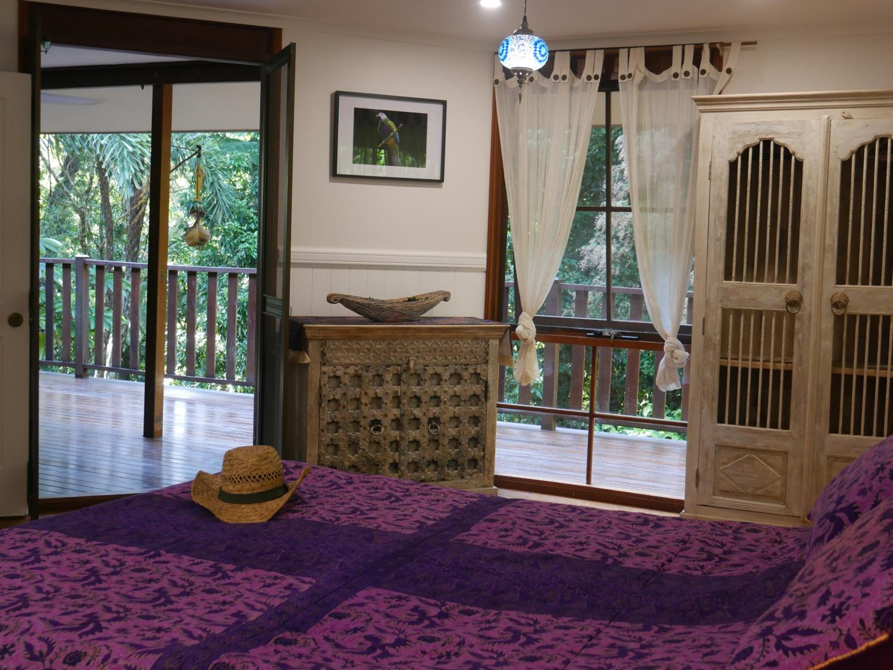 Fairy Falls - romantic Daintree Rainforest retreat with enchanting waterfall
