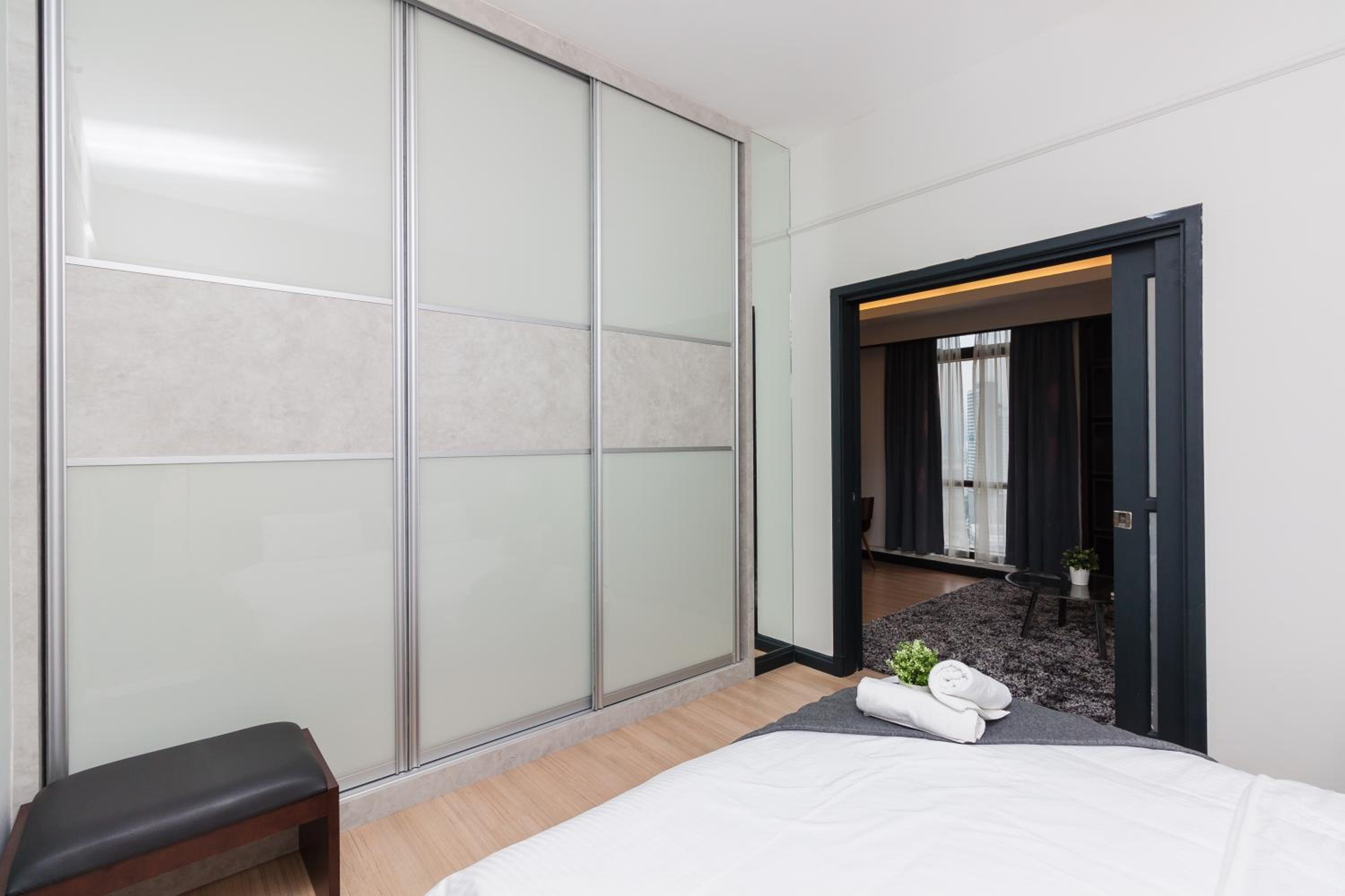 Suites at TimesSquare by Plush