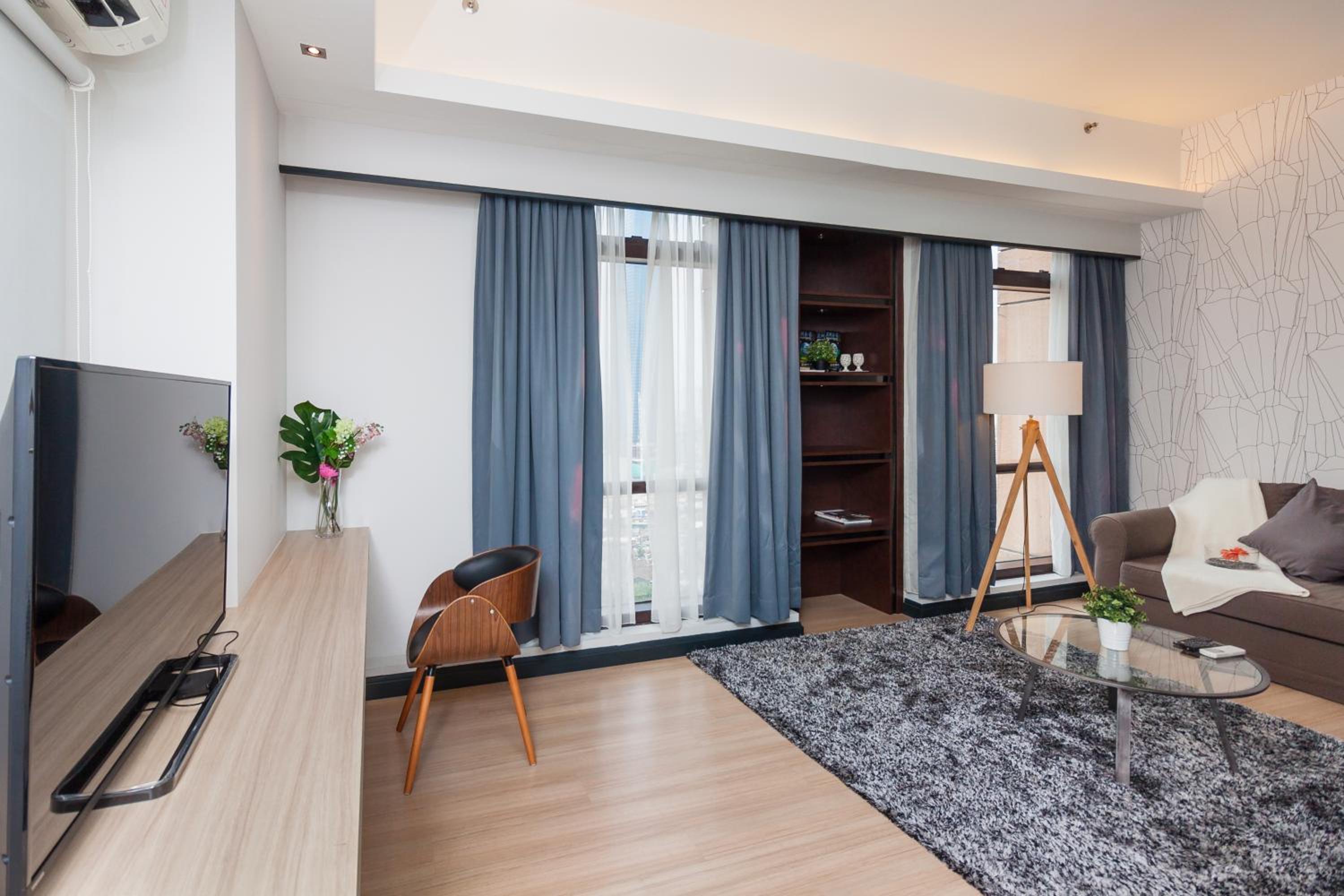 Suites at TimesSquare by Plush