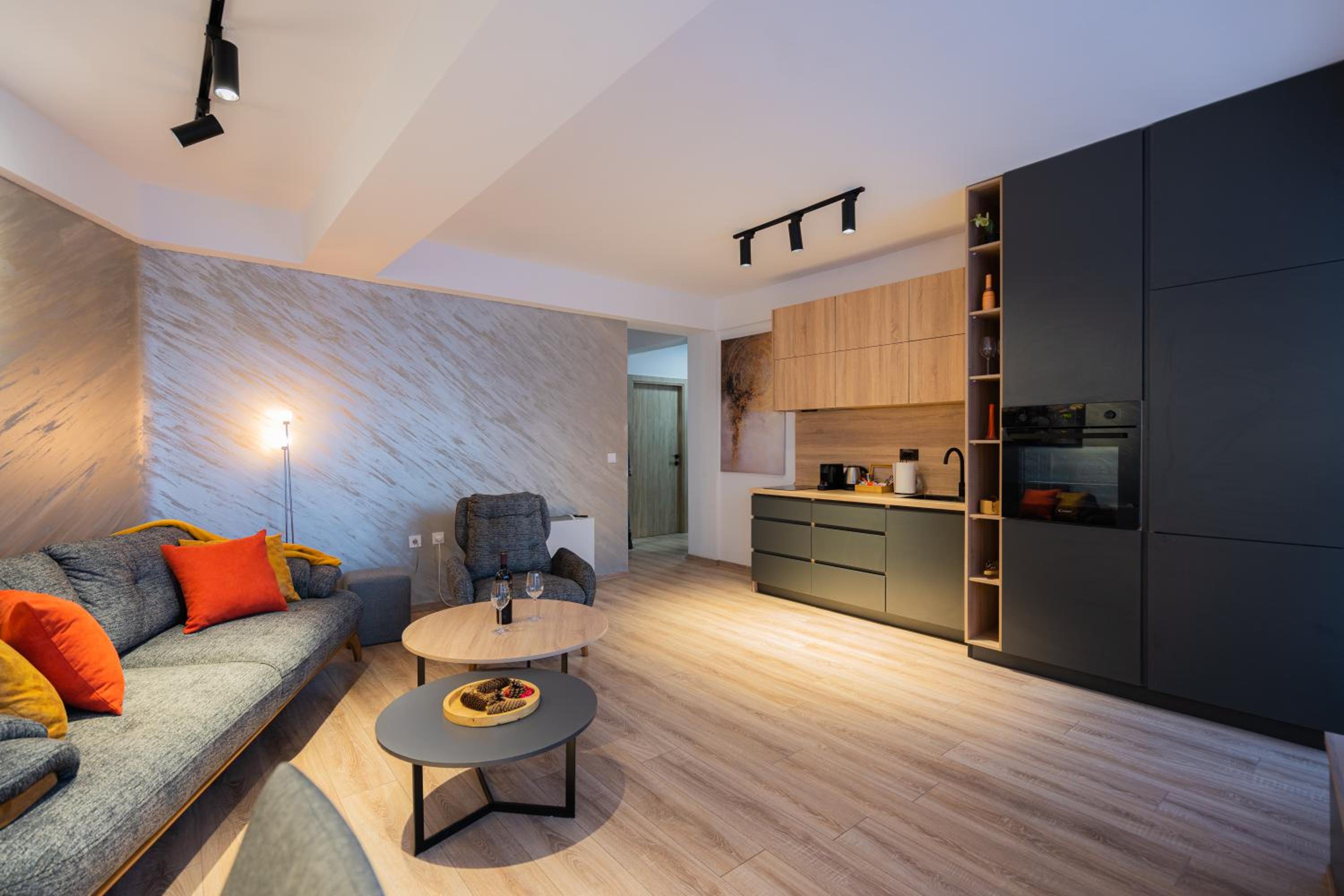 Lynx Apartment