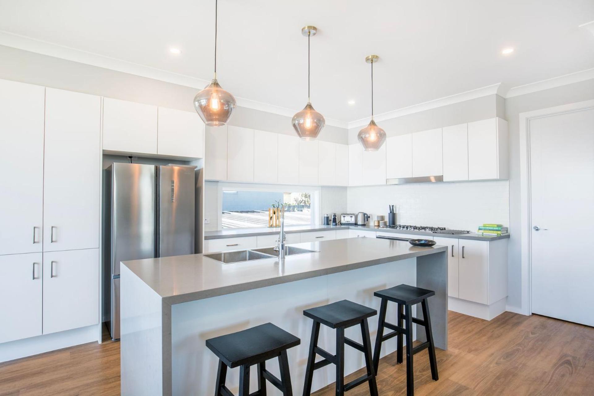 La Vista - Water Views & Mountain Vistas