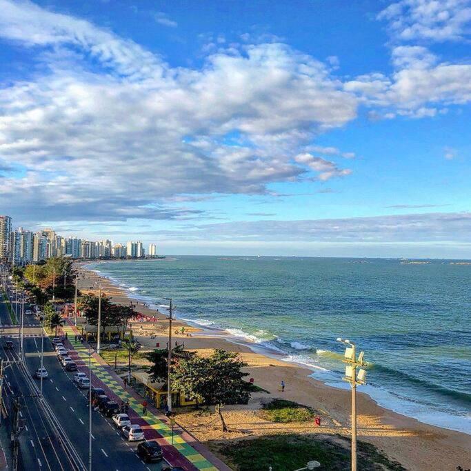 Ap novo em frente a shopping center e próximo a praia