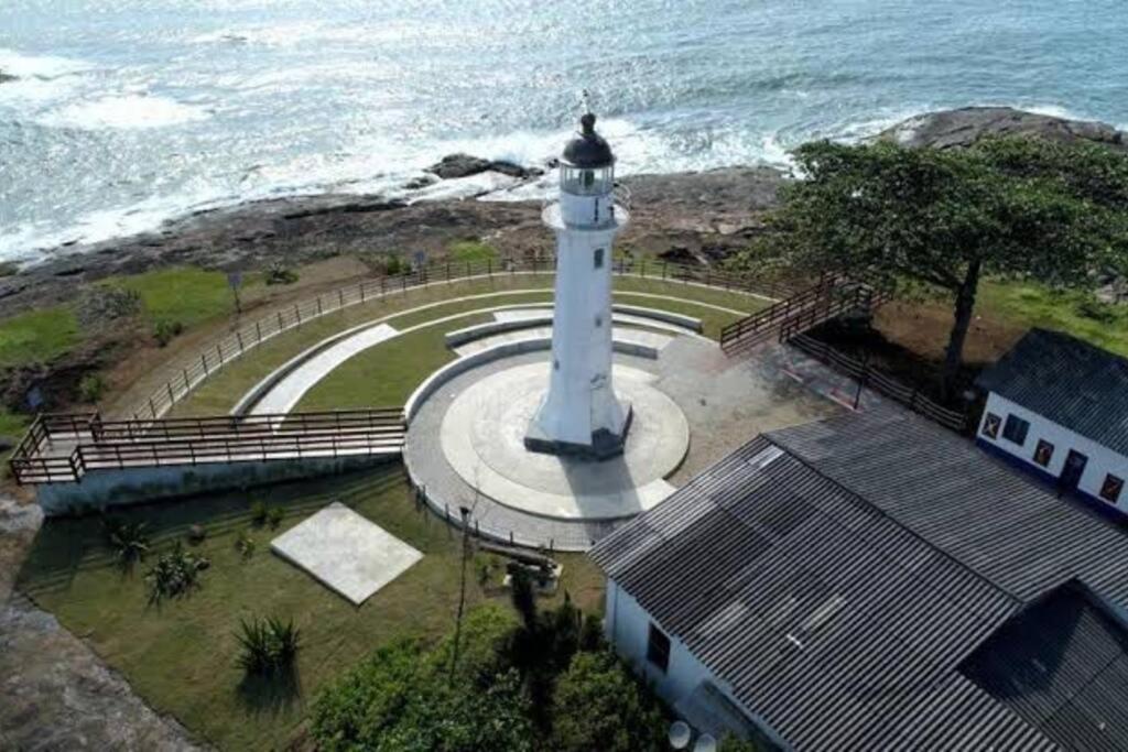 Ap novo em frente a shopping center e próximo a praia