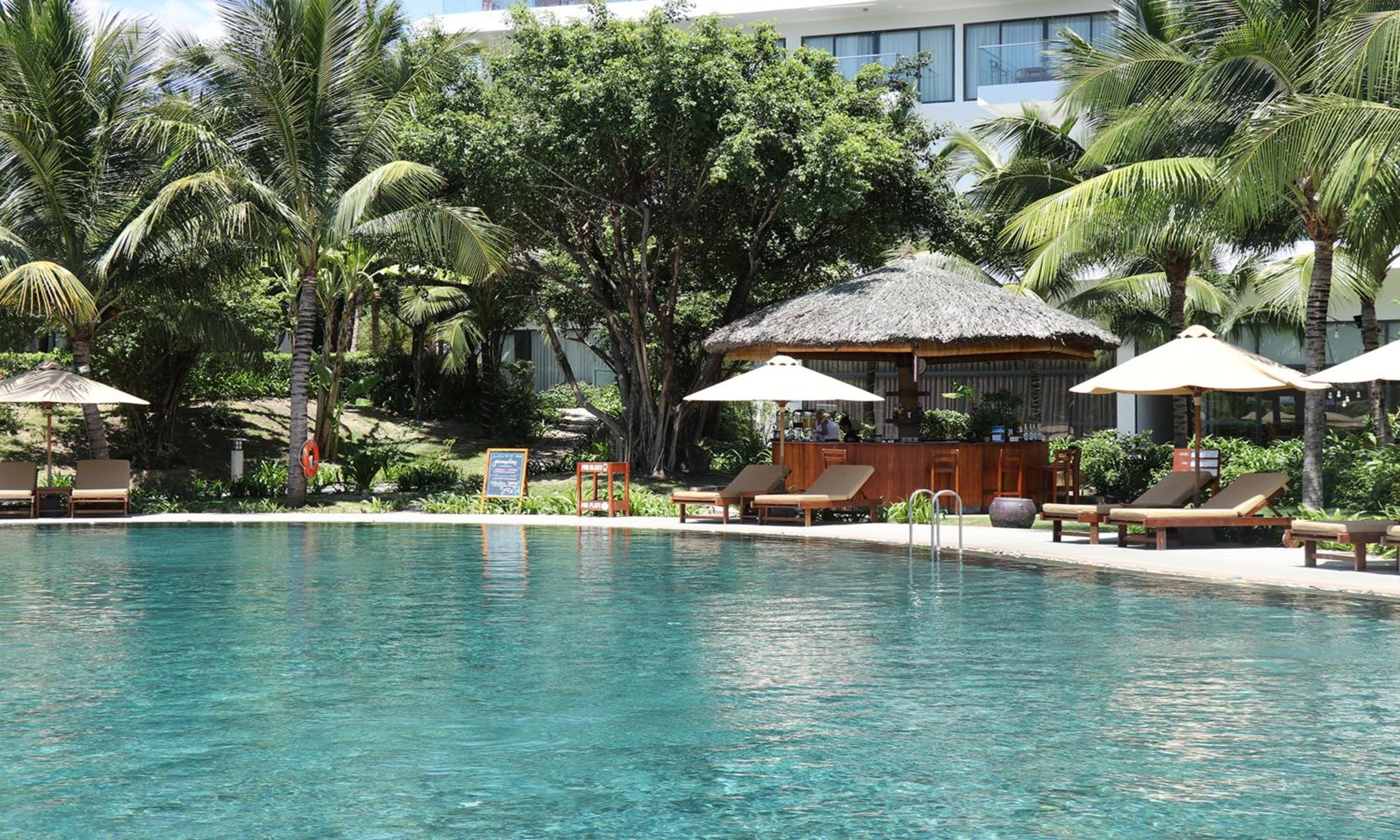 Cam Ranh Riviera Beach Resort & Spa 7