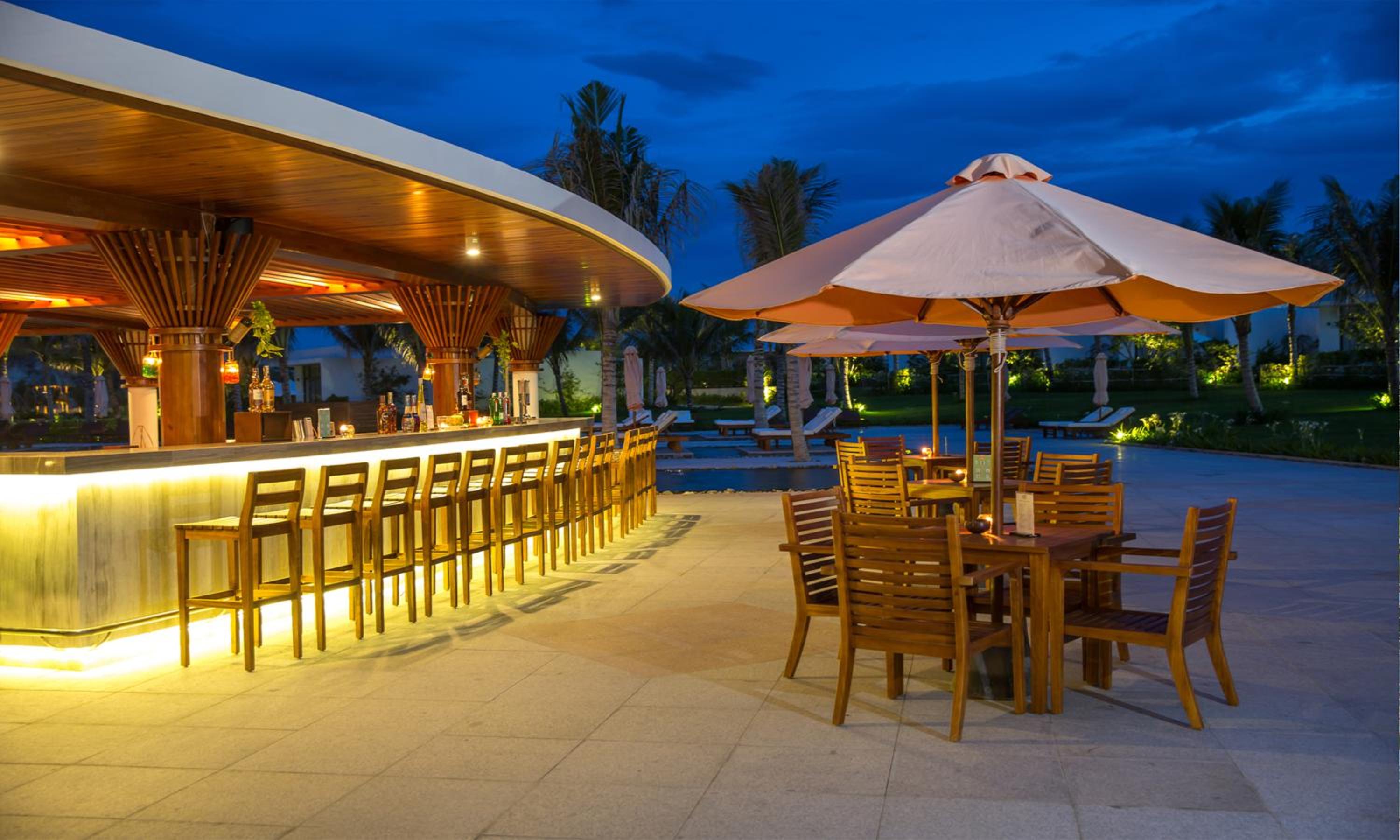 Cam Ranh Riviera Beach Resort & Spa 10