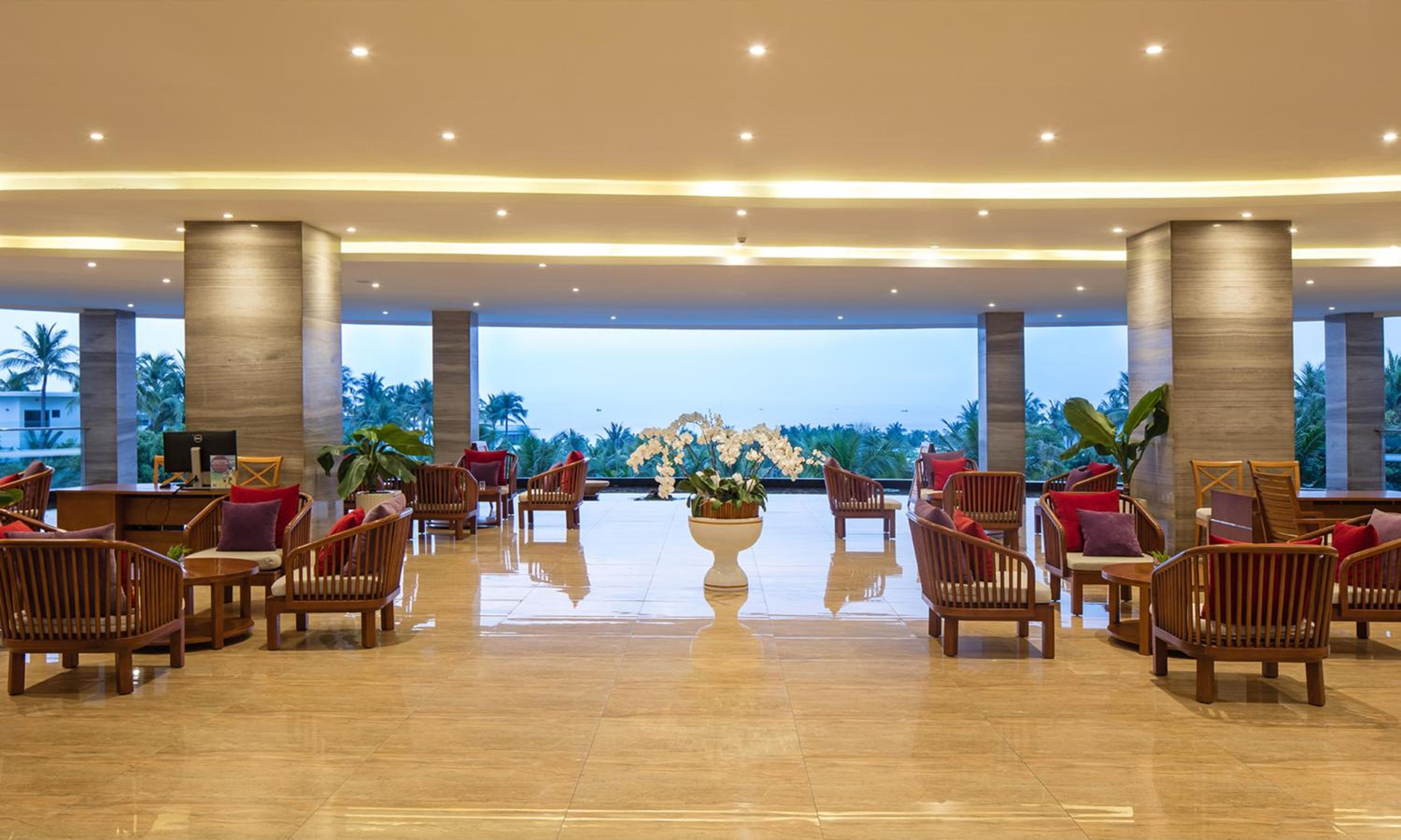 Cam Ranh Riviera Beach Resort & Spa 11