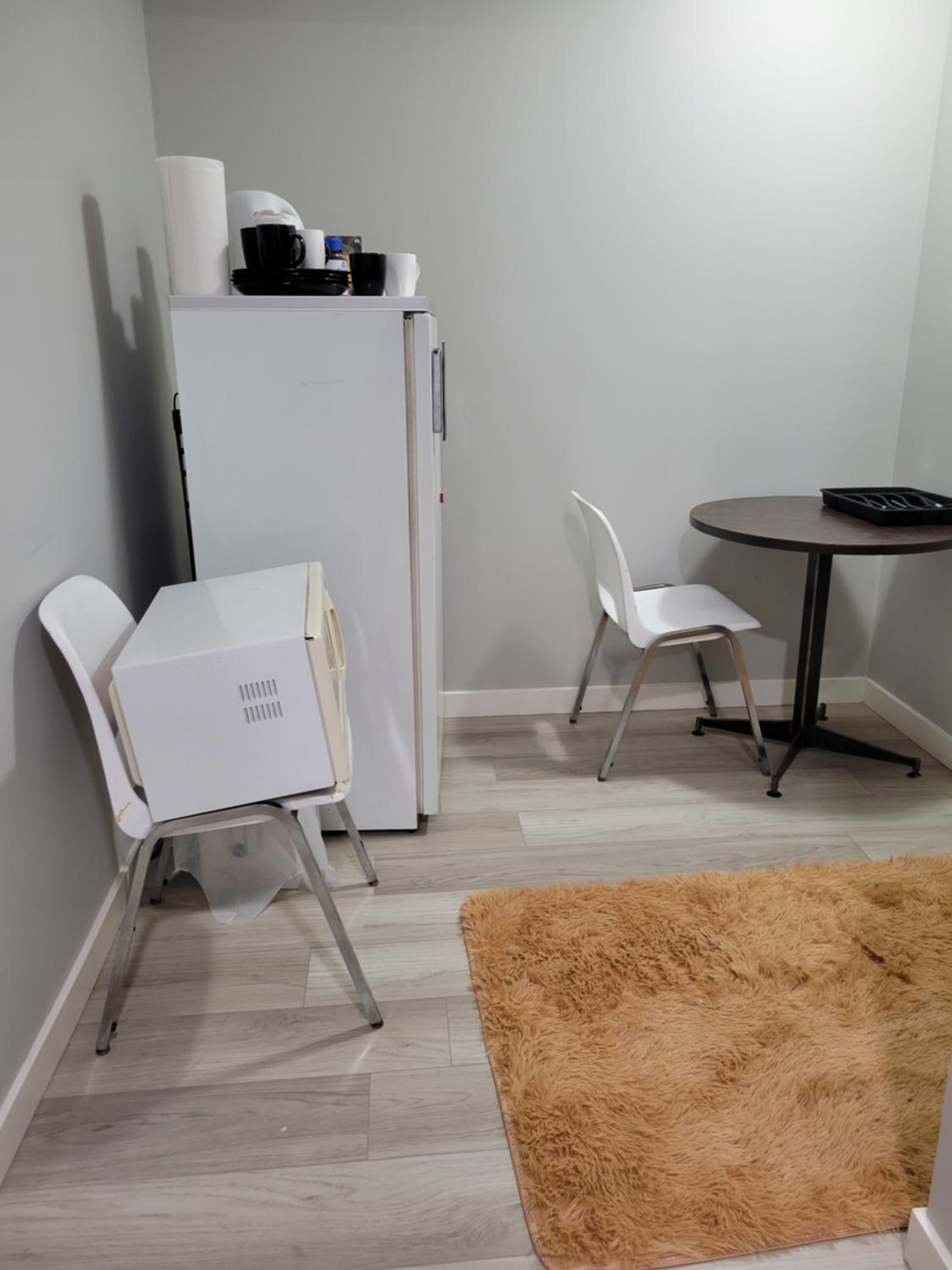 Brand New 2 Bedroom Basement Suite with Wifi