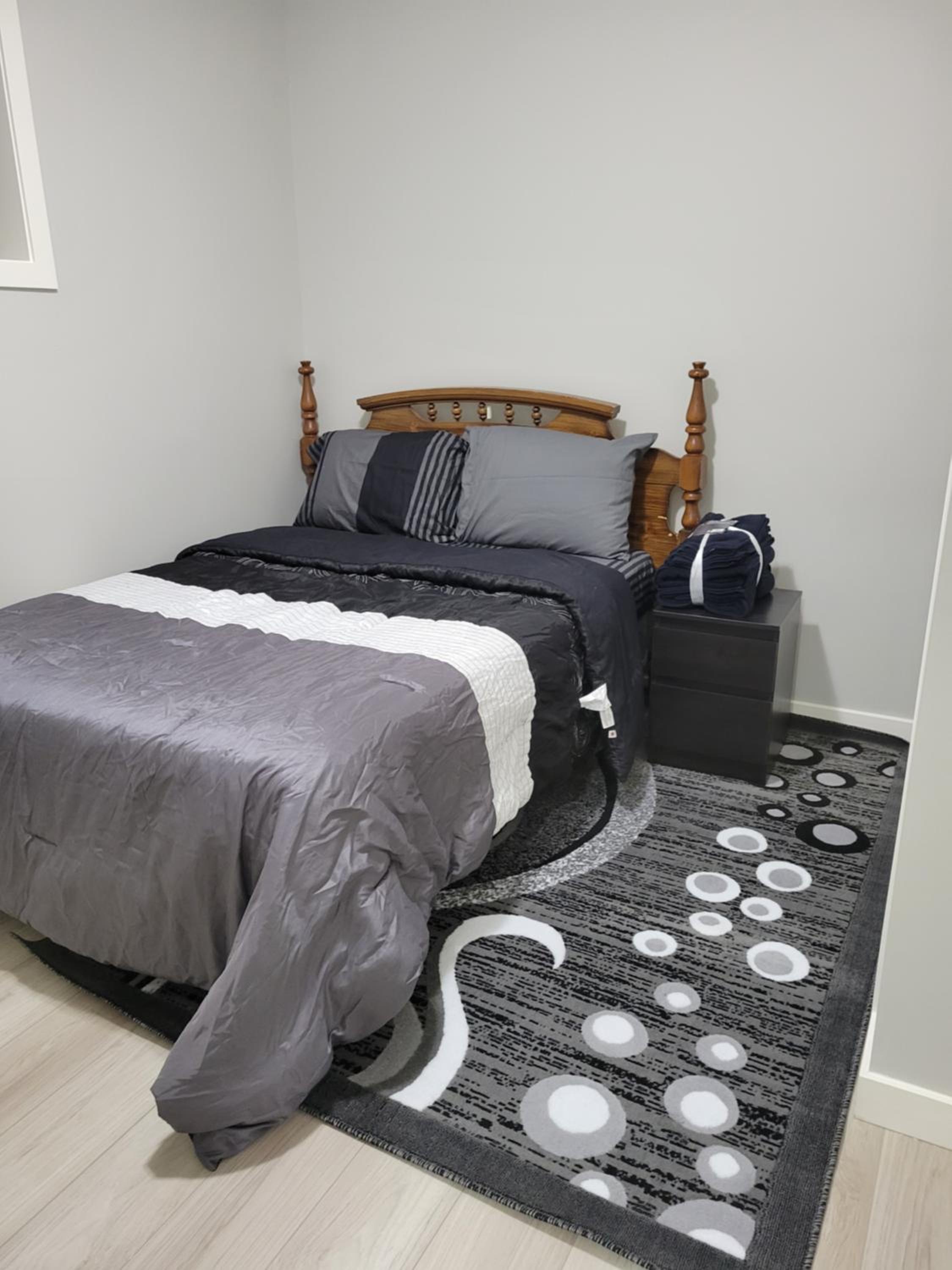 Brand New 2 Bedroom Basement Suite with Wifi