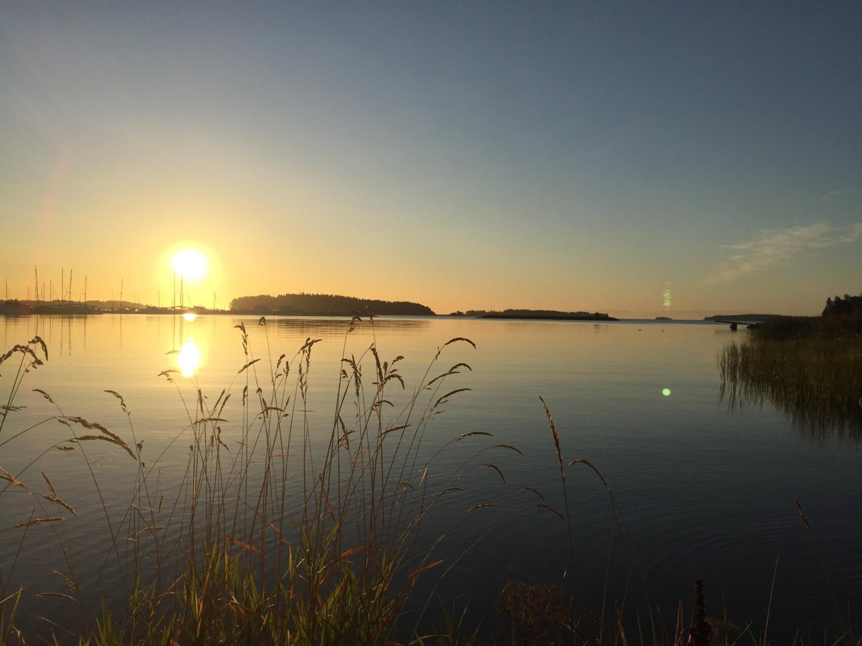 Mökki meren läheisyydessä