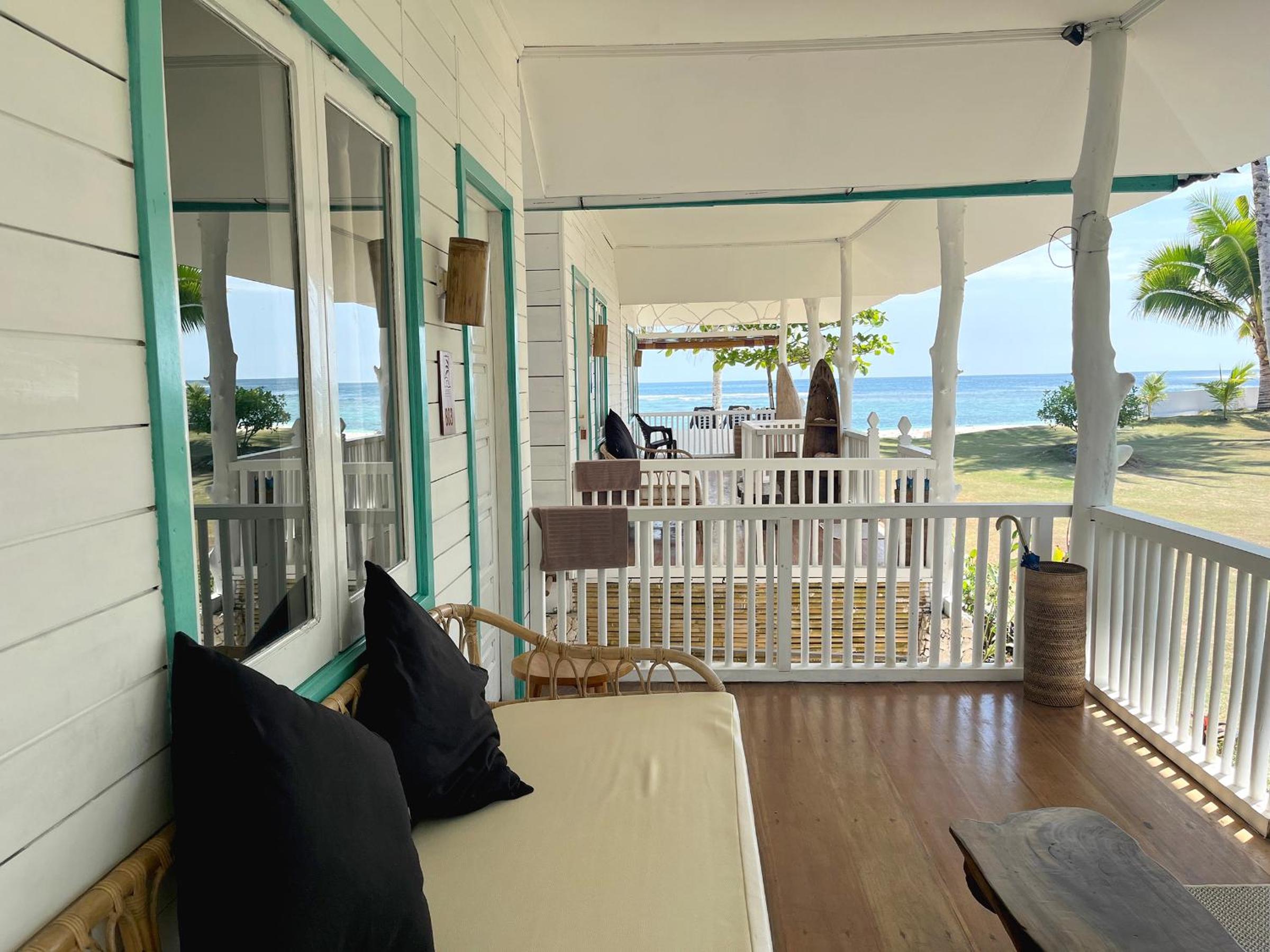 Katiet Beach Resort Mentawai Lances Right HTS view 4