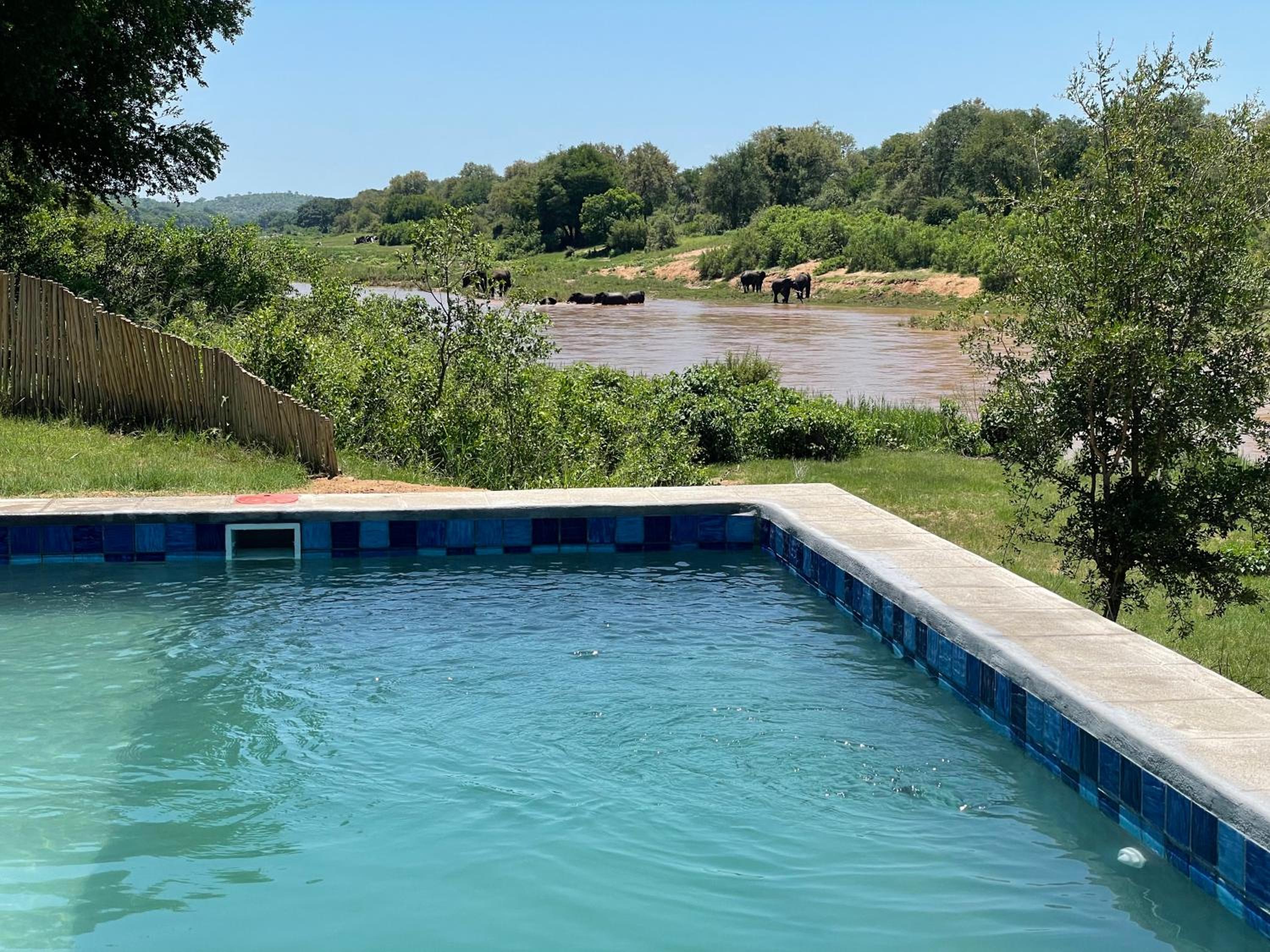 Maninghi Lodge