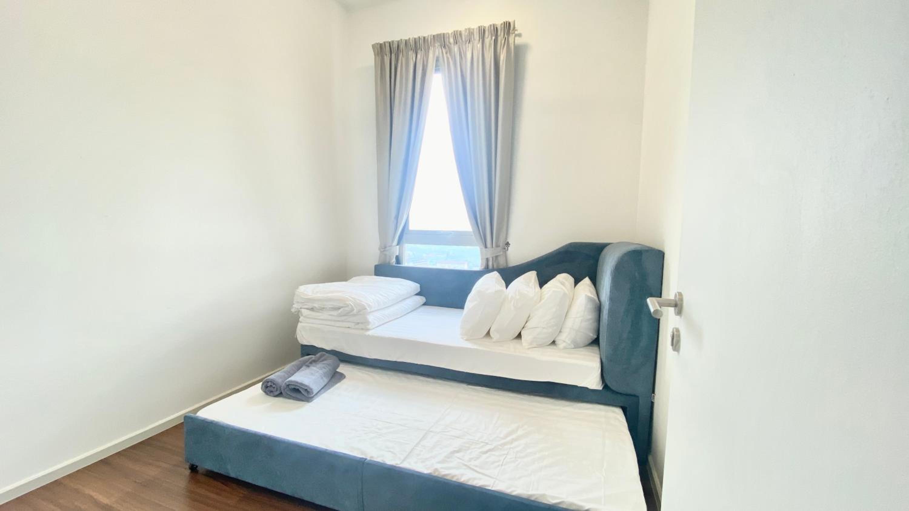 UNA Serviced Apartment by manatidur