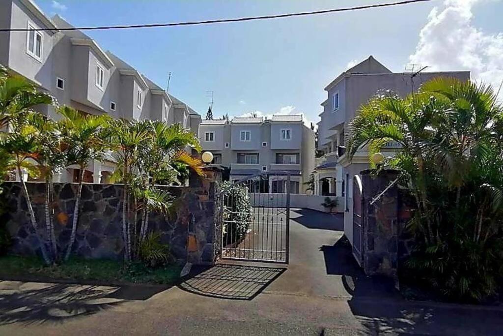 Sunshine Luxurious Villa:4 mins walk from beach