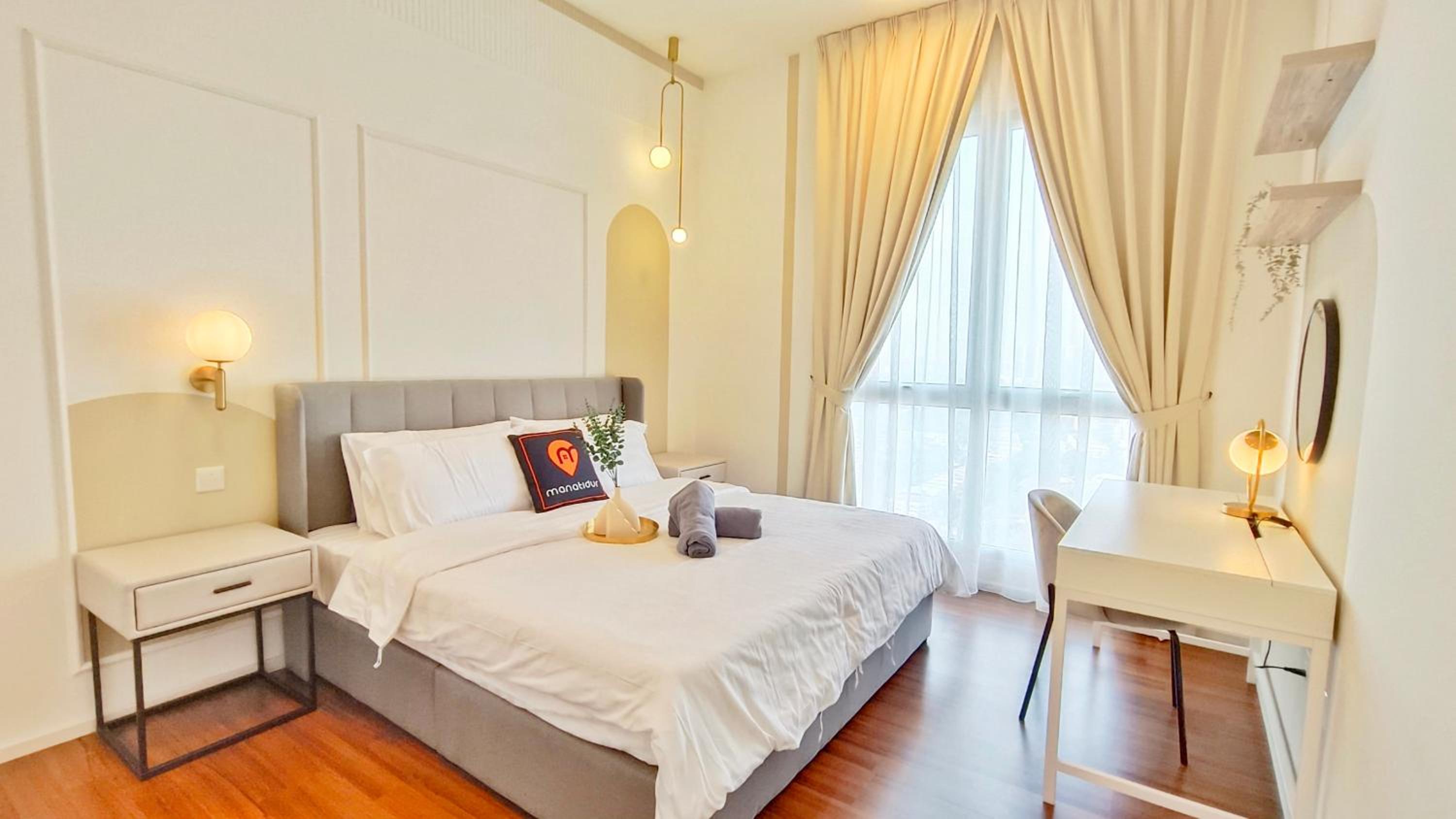 UNA Serviced Apartment by manatidur