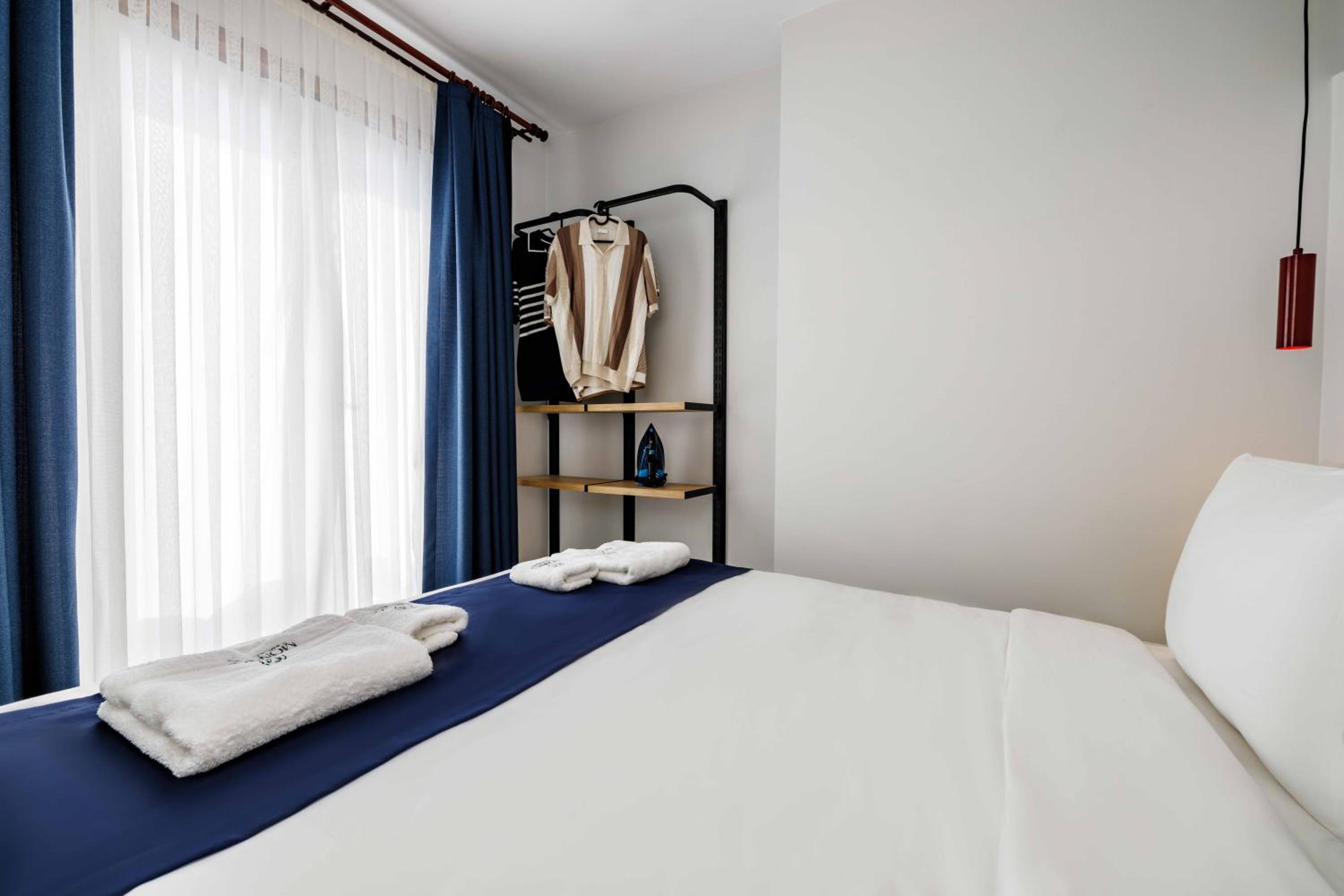 Monnas Suite - Image 111