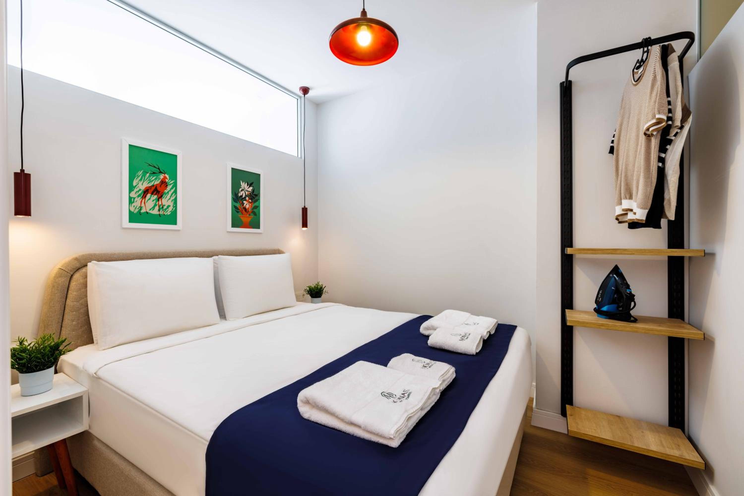 Monnas Suite - Image 112