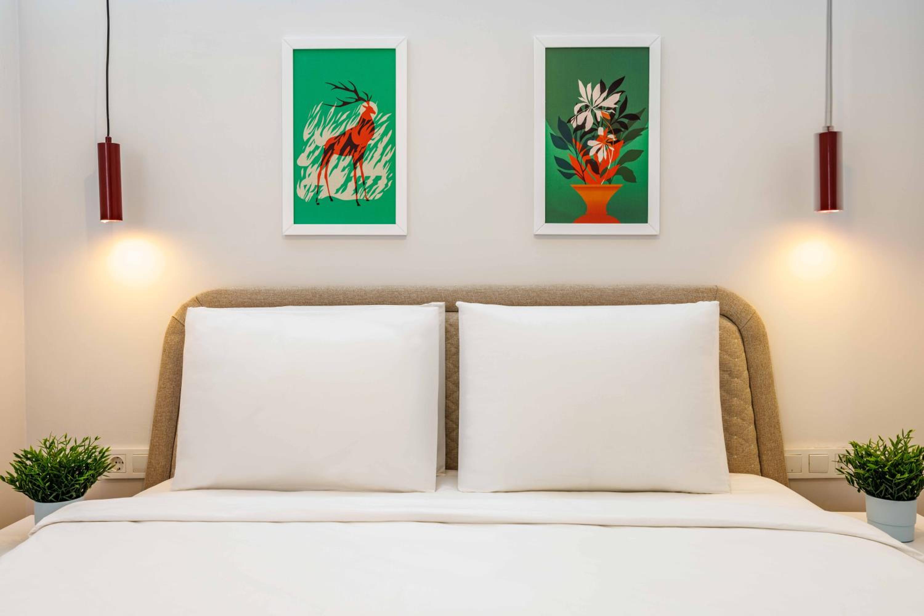 Monnas Suite - Image 114