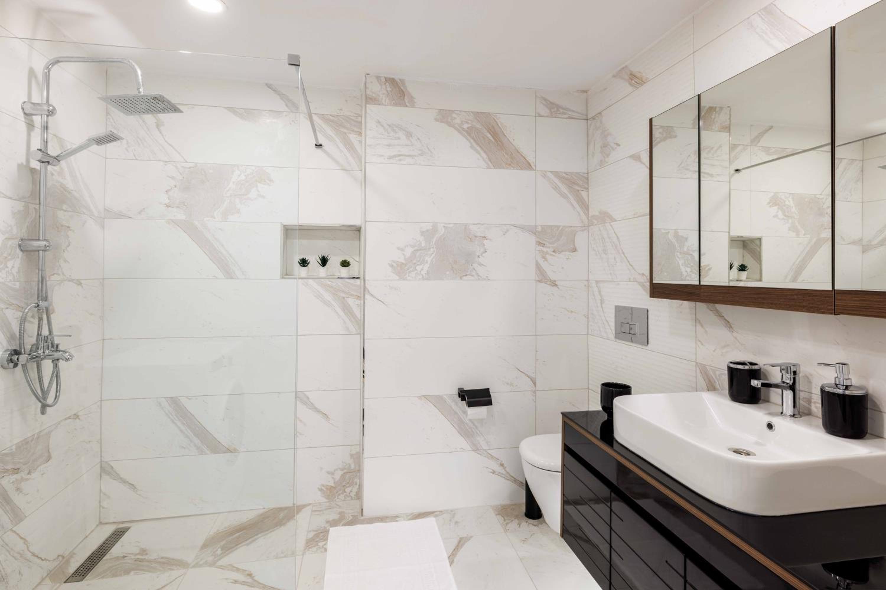 Monnas Suite - Image 80