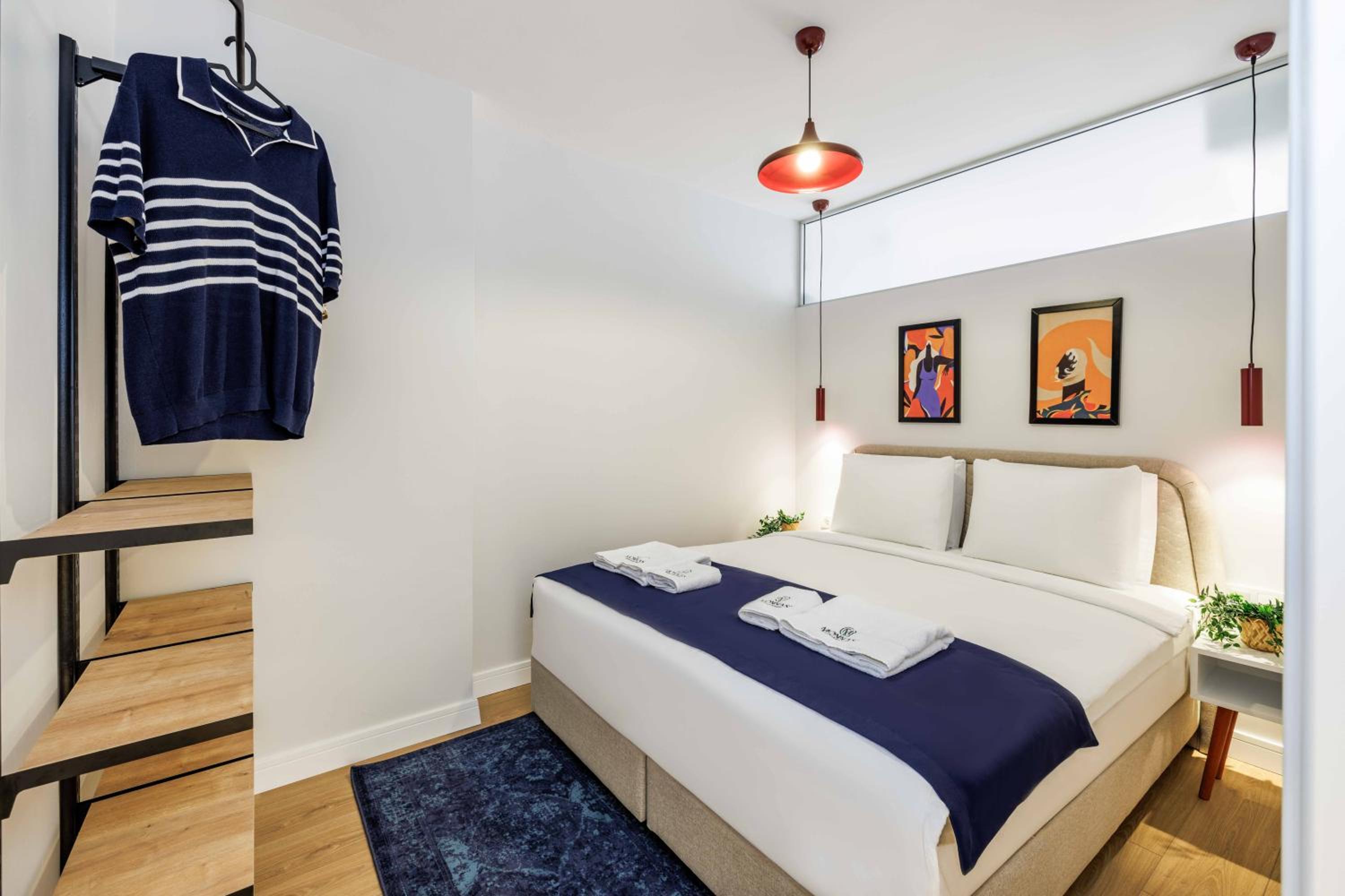 Monnas Suite - Image 83