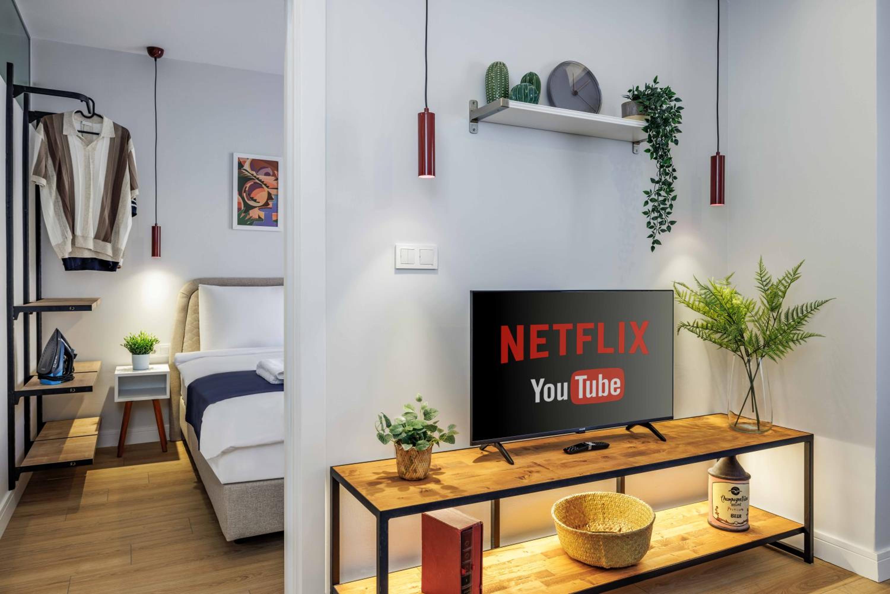 Monnas Suite - Image 175