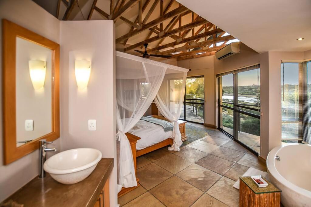 Impangele River Lodge