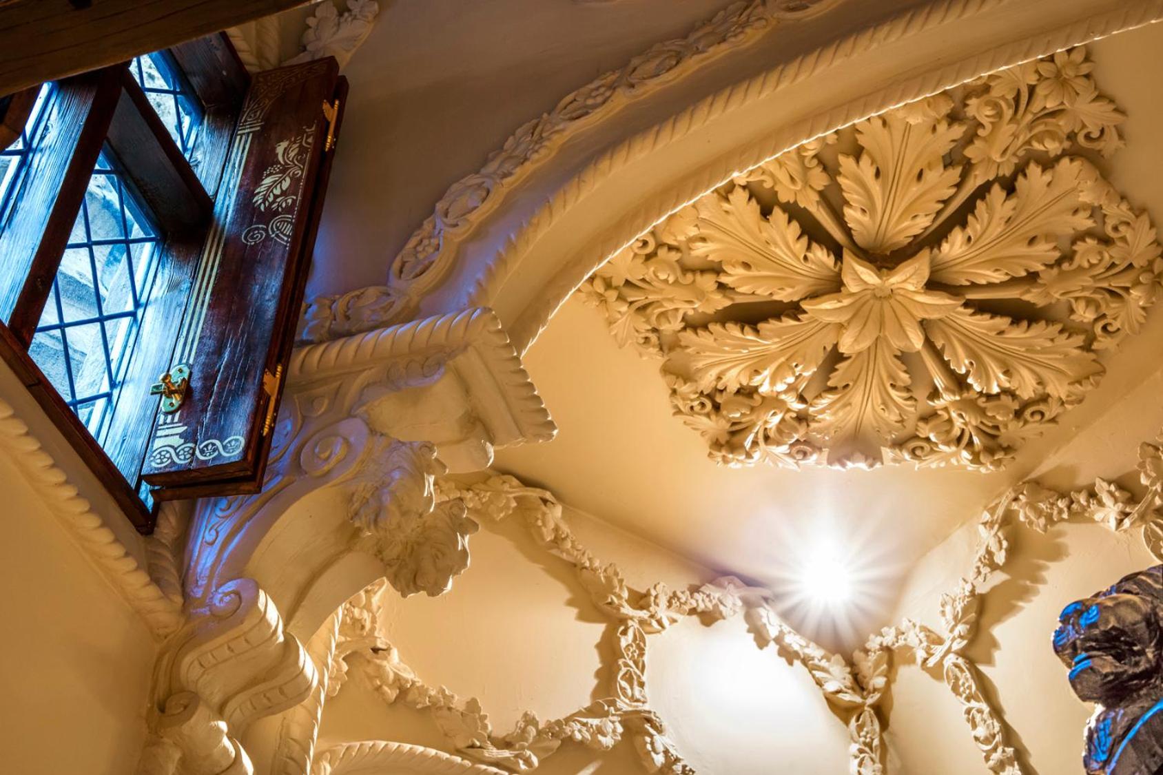 Thorngrove Manor