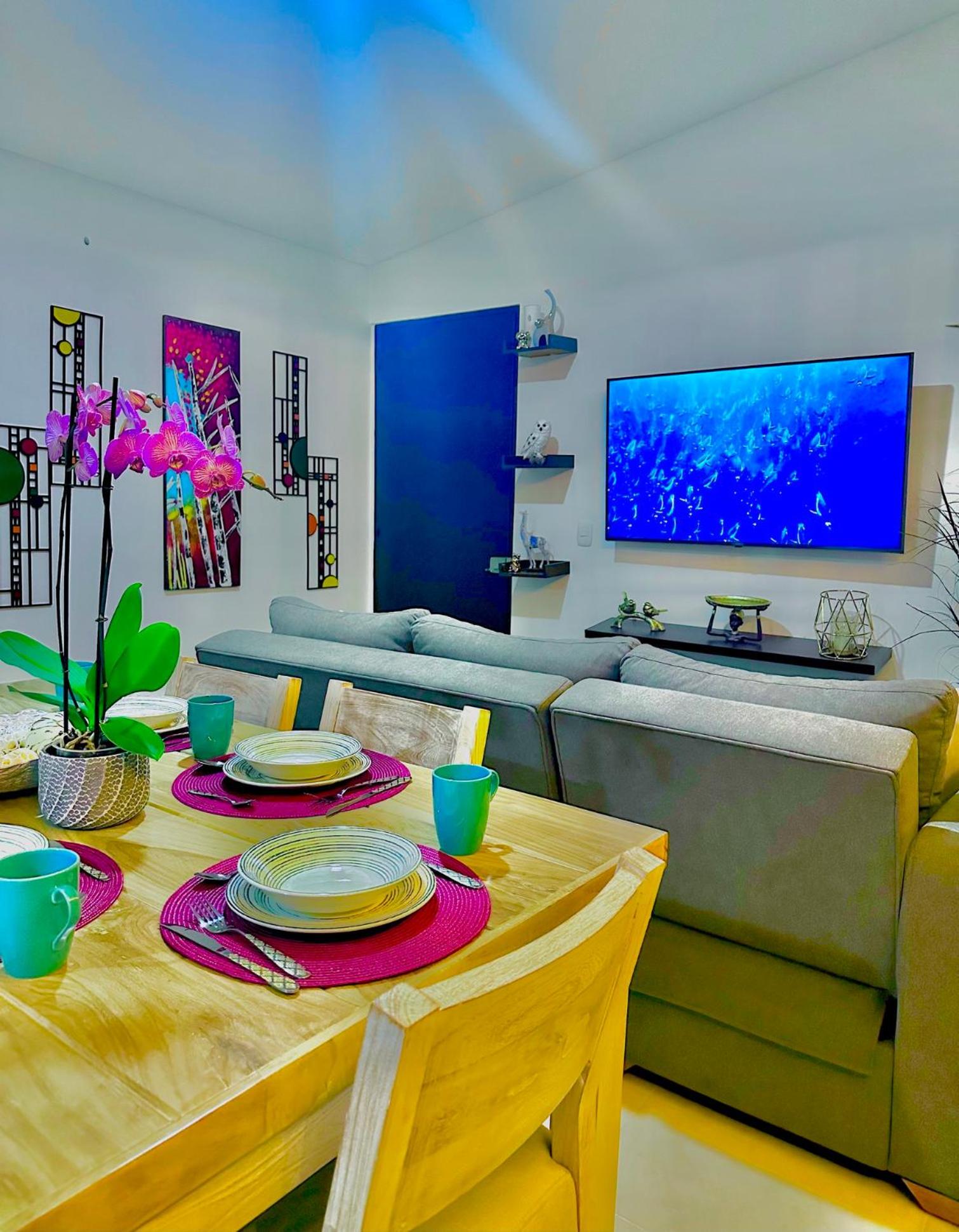 Apartamento Condominio Vacaciones G305 a 5 Minutos del Aeropuerto, 20 minutos del parque del cafe cerca en Armenia, Ubicado en La Tebaida.