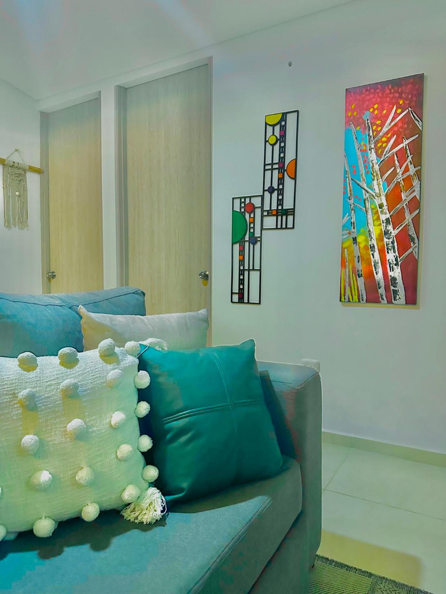 Apartamento Condominio Vacaciones G305 a 5 Minutos del Aeropuerto, 20 minutos del parque del cafe cerca en Armenia, Ubicado en La Tebaida.
