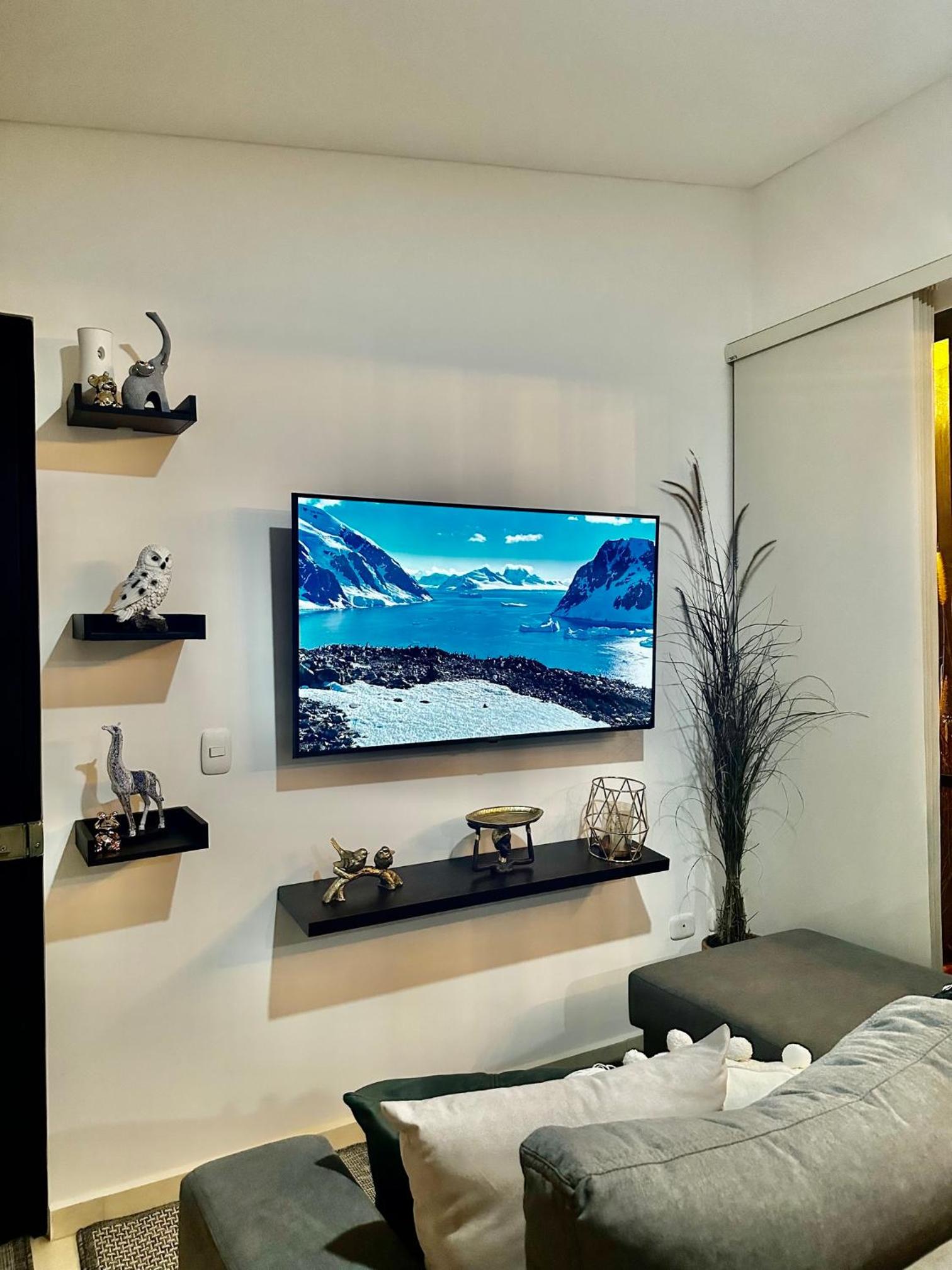 Apartamento Condominio Vacaciones G305 a 5 Minutos del Aeropuerto, 20 minutos del parque del cafe cerca en Armenia, Ubicado en La Tebaida.