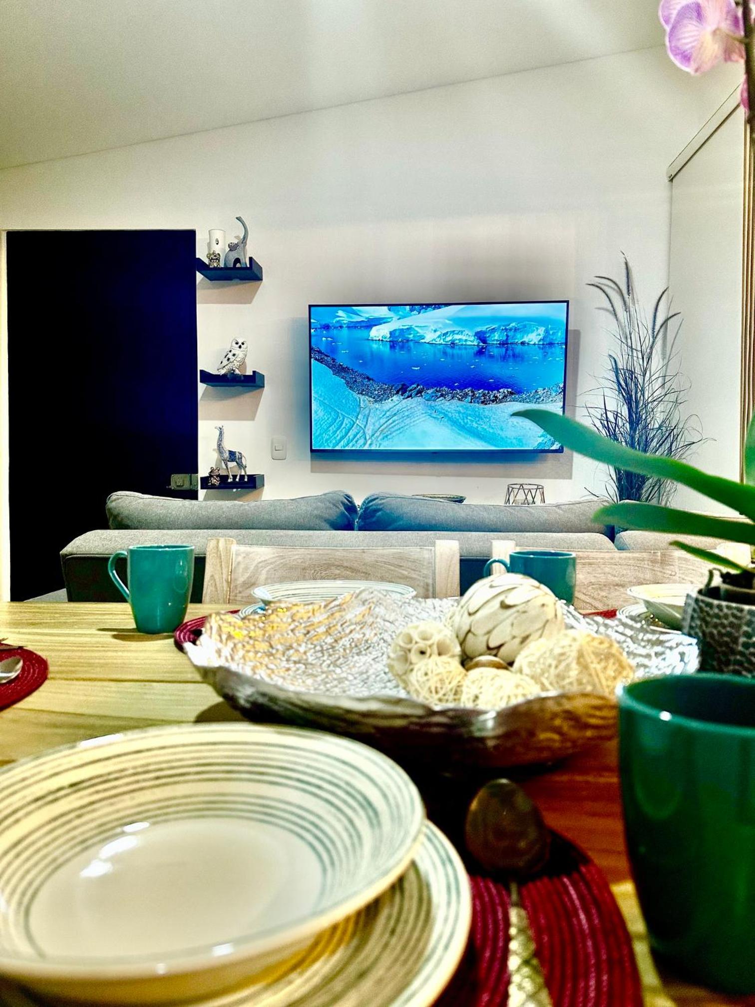 Apartamento Condominio Vacaciones G305 a 5 Minutos del Aeropuerto, 20 minutos del parque del cafe cerca en Armenia, Ubicado en La Tebaida.