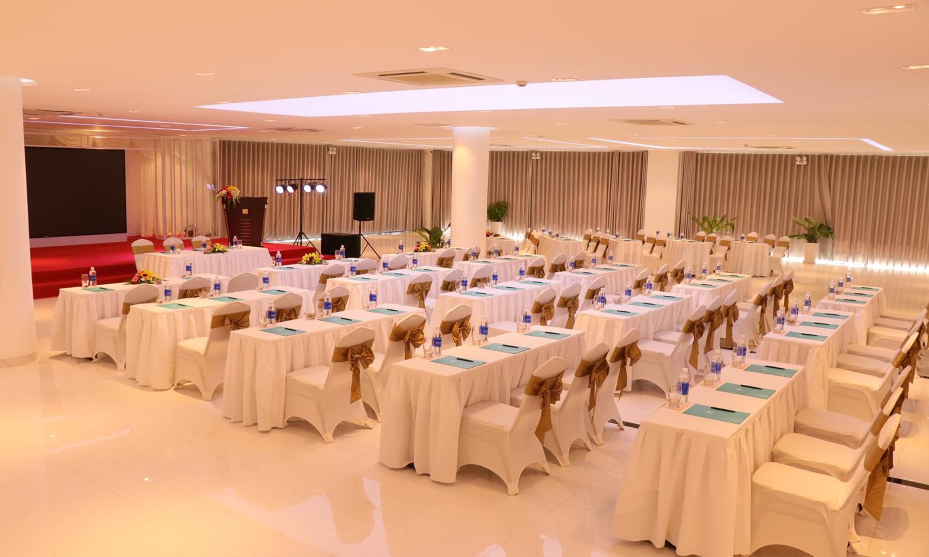 Cam Ranh Riviera Beach Resort & Spa 30