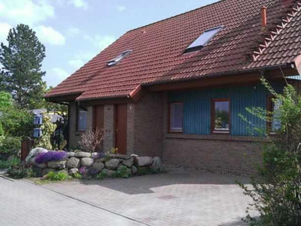 Aquamarin Kamin 250 m Strand