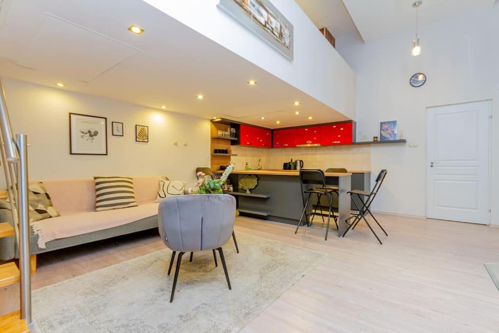 Colorful Cityscape Retreat by NW view 3