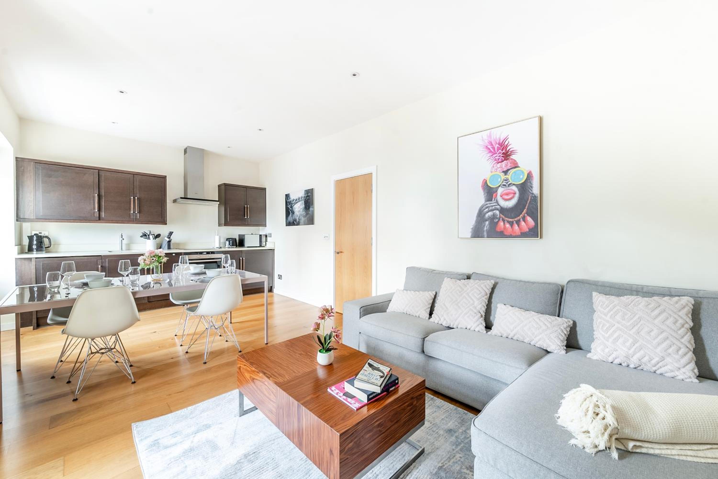 Park Apartments near Portobello Road