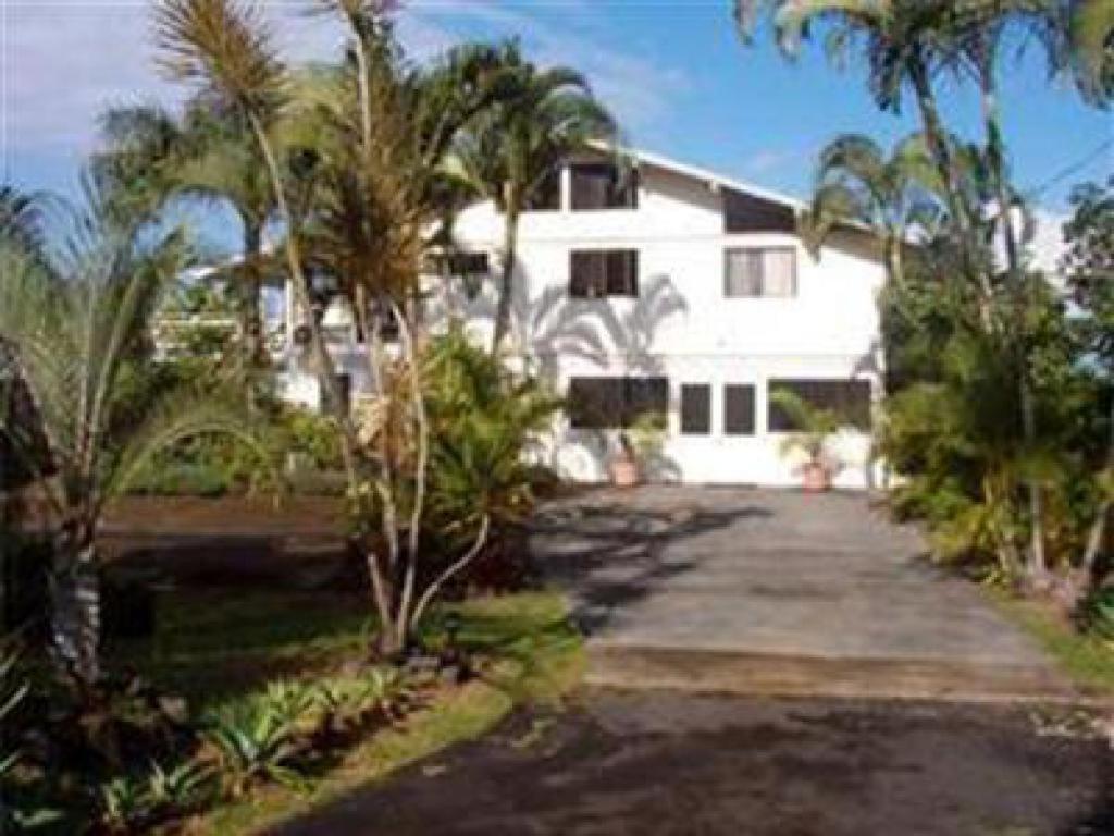 Hotel Hale-Hoola B & B - Image 1