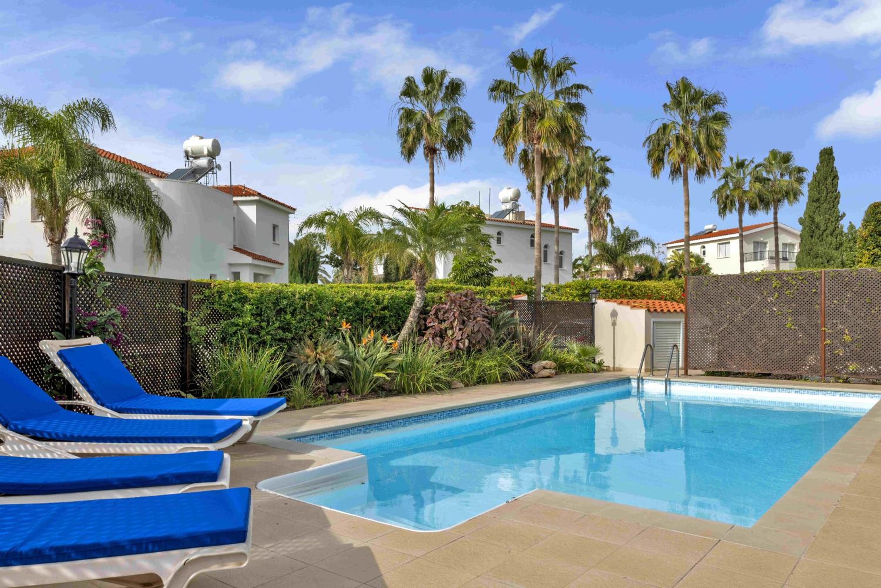 Phaedrus Living: Coral Bay Luxury Villa