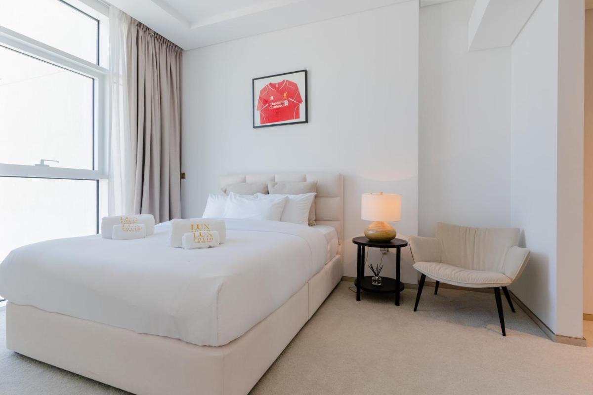 LUXFolio Retreats - Beautiful Hillside 1 Bedroom