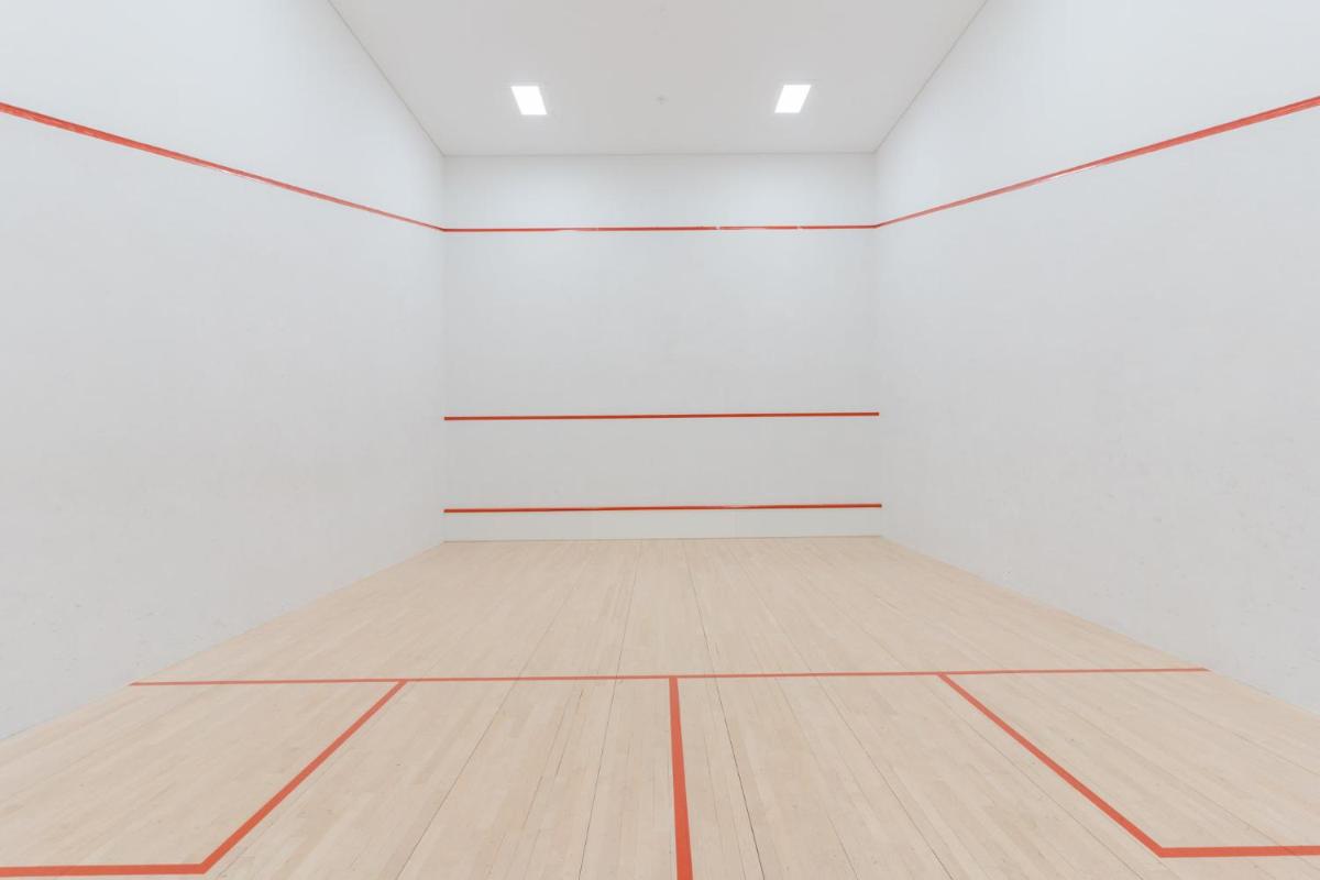 LUXFolio Retreats - Beautiful Hillside 1 Bedroom