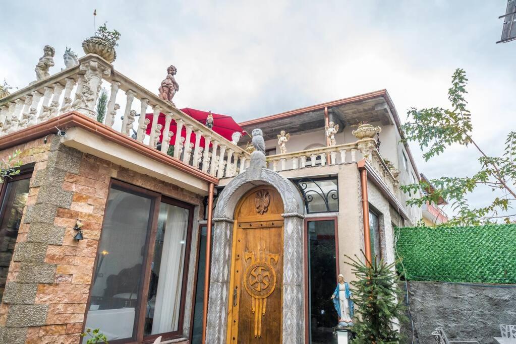 Kanuni Authentic Albanian House by PikHost