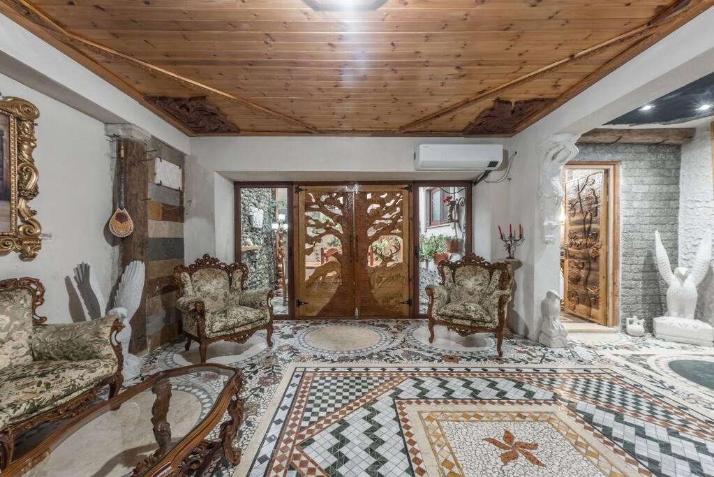 Kanuni Authentic Albanian House by PikHost