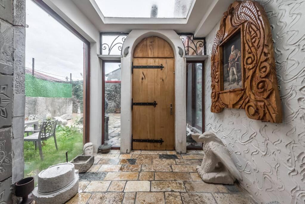 Kanuni Authentic Albanian House by PikHost
