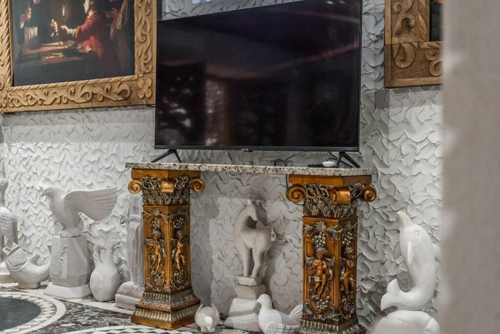 Kanuni Authentic Albanian House by PikHost