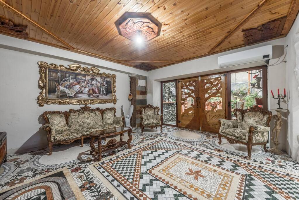 Kanuni Authentic Albanian House by PikHost