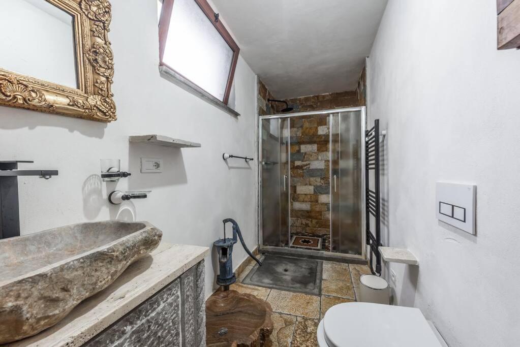 Kanuni Authentic Albanian House by PikHost