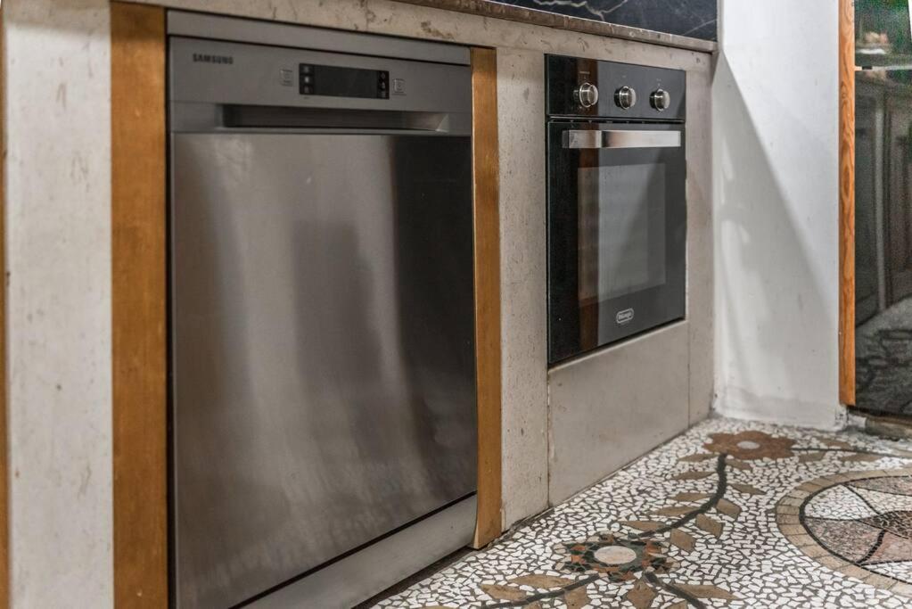 Kanuni Authentic Albanian House by PikHost