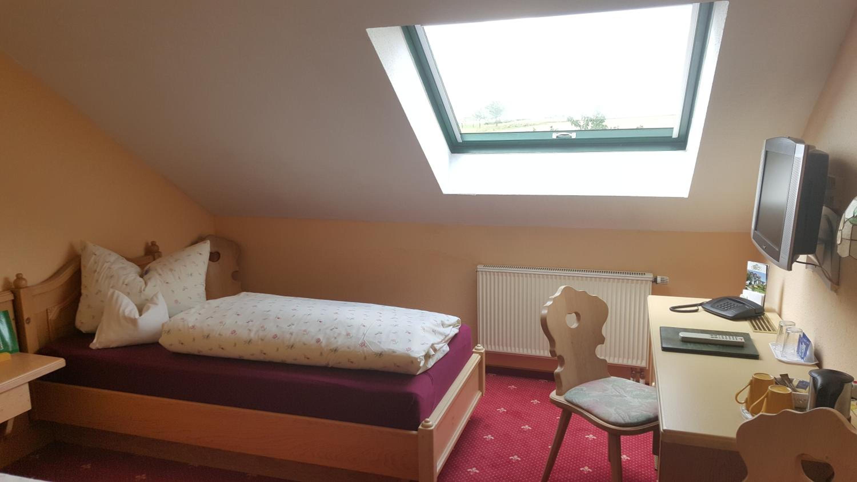 Landhotel BurgenBlick Garni & Tagungshotel
