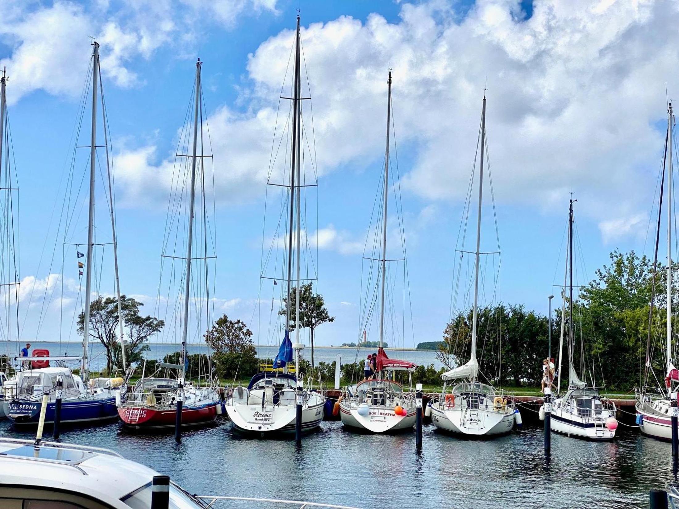 Orth B16 - toller Hafen-und Ostseeblick