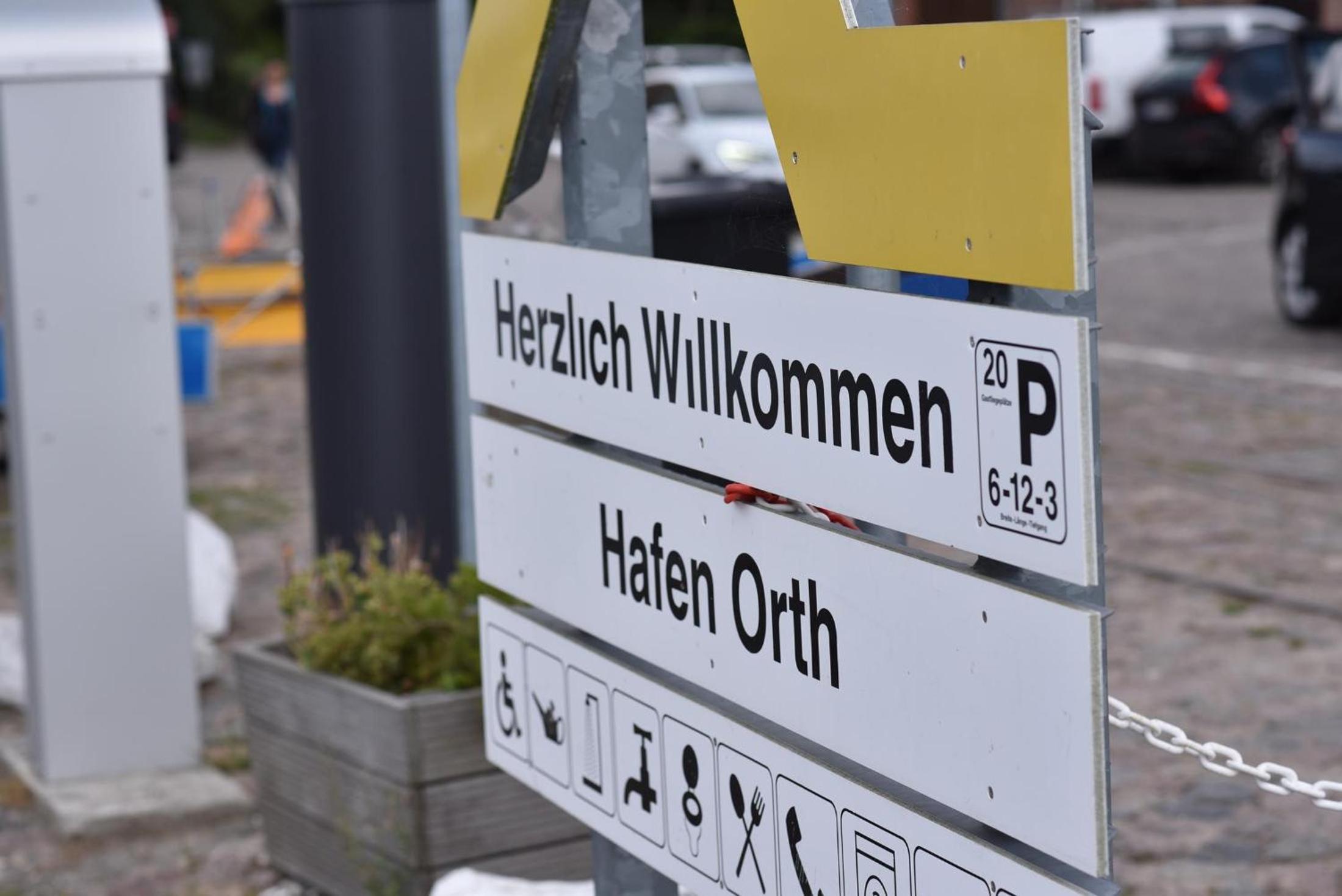 Orth B16 - toller Hafen-und Ostseeblick